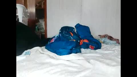 Max  candi online show from January 16, 5:21 am