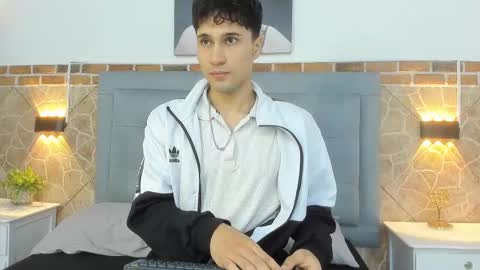 Snapshot of buddy_whitte chatting on March 7, 11:40 am Buddy Whitte online show from March 7, 11:40 am