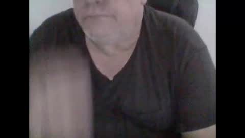Snapshot of buddyluvzumore chatting on December 28, 1:18 pm buddyluvzumore online show from December 28, 1:18 pm