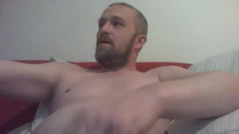 budgie1095 online show from January 3, 6:57 pm