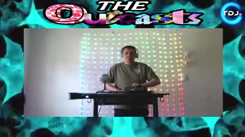 Moose noodles online show from April 19, 10:01 pm