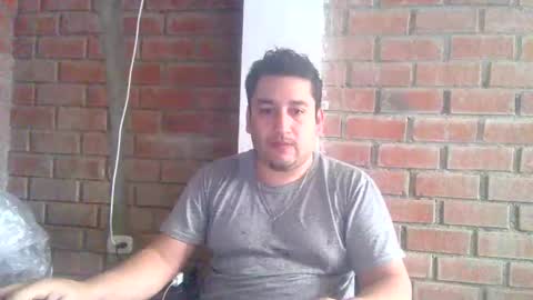 builtfpleasure online show from November 10, 7:52 pm