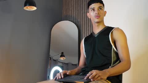 Snapshot of busterspinter chatting on September 23, 12:54 am Buster independent model online show from September 23, 12:54 am