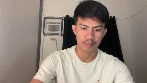 Snapshot of callme_jus chatting on October 27, 1:24 pm Jus online show from October 27, 1:24 pm