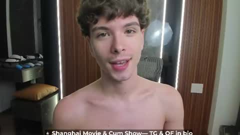 Hey I am Calvin  online show from July 12, 3:25 pm