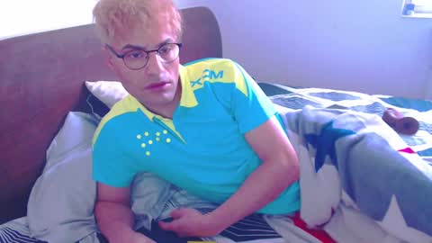 Calvinjohnlad online show from January 24, 7:08 am