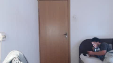 Calvinjohnlad online show from February 7, 7:04 am