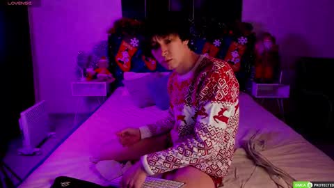 Calvin Owens online show from December 22, 3:03 am