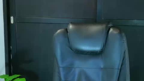 Snapshot of camara110 chatting on March 10, 10:02 pm camara110 online show from March 10, 10:02 pm