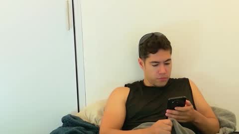 camara110 online show from October 24, 12:35 am