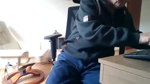 camcologne online show from February 4, 10:21 am