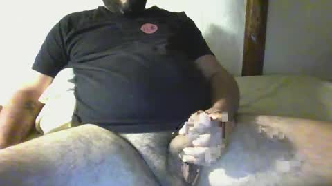 Snapshot of camera008 chatting on February 24, 2:30 am camera008 online show from February 24, 2:30 am