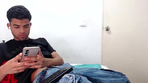 camillo_beischel_ online show from January 14, 7:50 pm