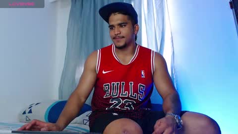 Snapshot of camilo_contre21 chatting on December 20, 8:12 pm camilo_contre21 online show from December 20, 8:12 pm