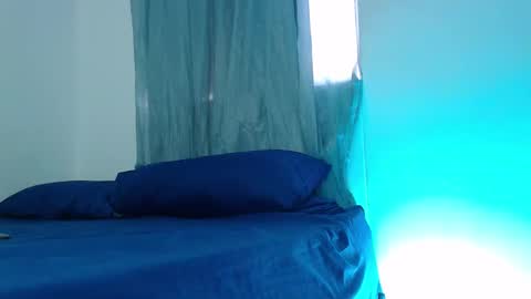 Snapshot of camilo_contre21 chatting on February 26, 8:20 pm camilo_contre21 online show from February 26, 8:20 pm