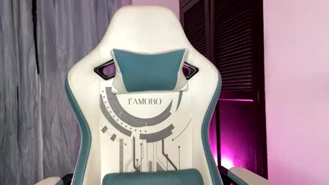 Snapshot of camilo_contre21 chatting on February 5, 11:39 pm camilo_contre21 online show from February 5, 11:39 pm