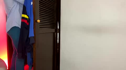 Snapshot of camilo_contre21 chatting on February 7, 9:58 pm camilo_contre21 online show from February 7, 9:58 pm