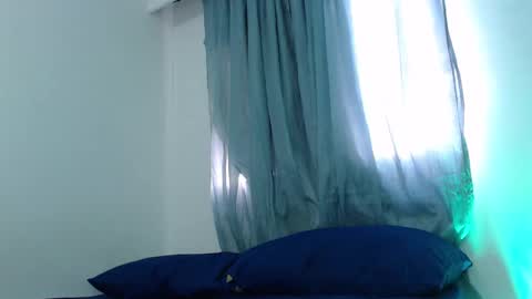 Snapshot of camilo_contre21 chatting on March 8, 8:57 pm camilo_contre21 online show from March 8, 8:57 pm
