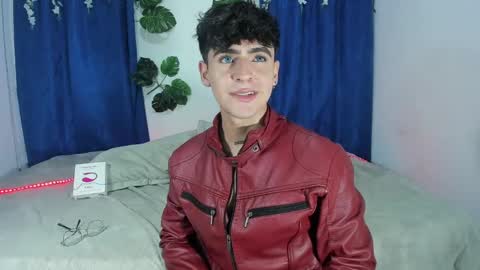 Snapshot of camilo_xcam chatting on March 10, 8:56 pm CAMILO online show from March 10, 8:56 pm