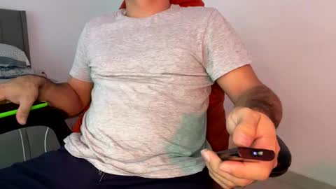 camilor_30 online show from June 1, 11:43 am