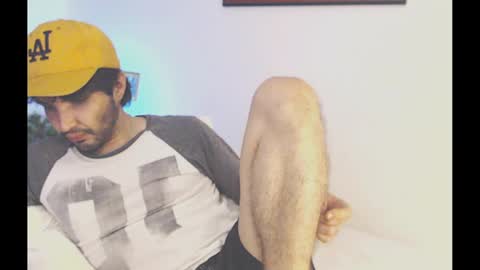 Snapshot of camilosaennz chatting on January 2, 3:58 am camilo online show from January 2, 3:58 am