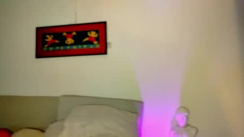 Snapshot of camilosaennz chatting on October 5, 9:24 am camilo online show from October 5, 9:24 am
