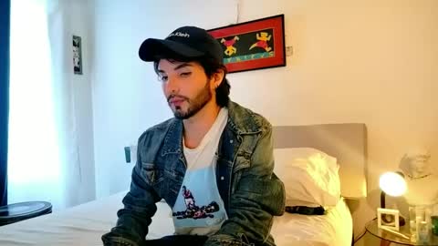 Snapshot of camilosaennz chatting on October 10, 12:10 pm camilo online show from October 10, 12:10 pm
