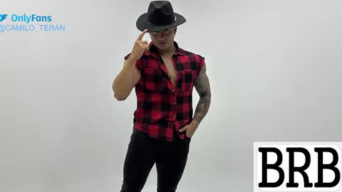 Snapshot of camiloteran chatting on February 3, 2:03 am Camilo Teran online show from February 3, 2:03 am