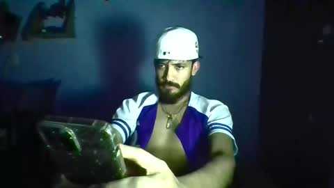 camisitas737 online show from December 2, 9:01 am