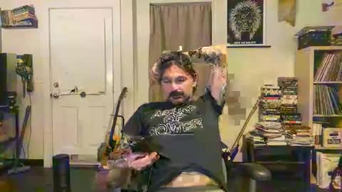 cantleavethehouse online show from December 28, 6:49 am