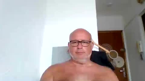 caplover1971 online show from July 16, 1:29 pm