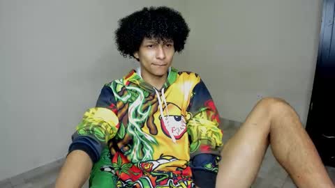 Carlos and Cristian  online show from January 11, 6:22 pm