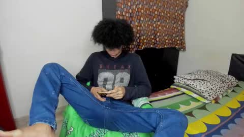 Carlos and Cristian  online show from November 5, 8:27 am