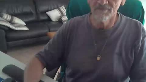 Snapshot of cargo69 chatting on September 21, 2:50 pm cargo69 online show from September 21, 2:50 pm