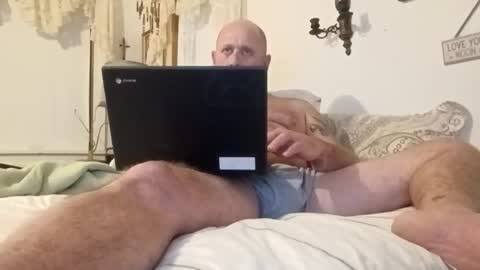 carldhammers online show from November 26, 9:23 am