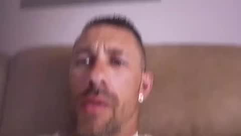 carlosrm440882 online show from April 2, 2:36 pm