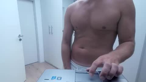 cb_cj online show from August 8, 2:24 pm