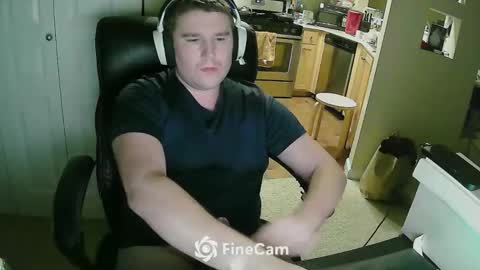 Snapshot of ccames91 chatting on October 26, 9:33 am armyvet69 online show from October 26, 9:33 am