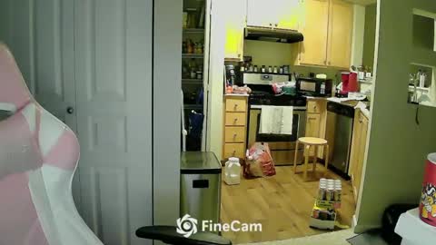 Snapshot of ccames91 chatting on February 20, 7:34 am armyvet69 online show from February 20, 7:34 am