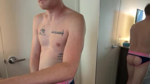 Snapshot of cchadnextdoor25 chatting on October 29, 5:38 pm Chad online show from October 29, 5:38 pm