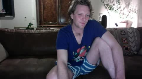 ceezeee online show from December 18, 1:05 am