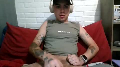 cesarcxlderon online show from October 16, 10:12 am