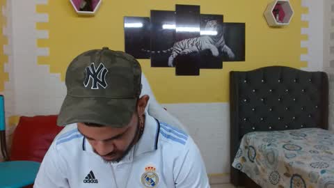 chacorta_ online show from March 17, 1:35 pm