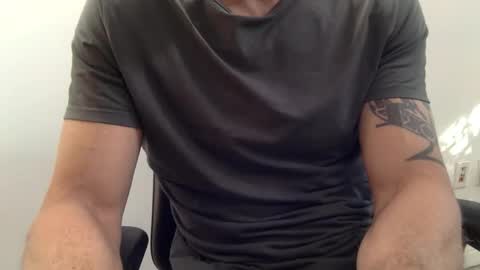 Chags online show from April 15, 11:15 pm