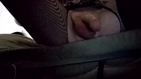 Snapshot of chaosandtits25 chatting on October 19, 3:33 am chaosandtits25 online show from October 19, 3:33 am