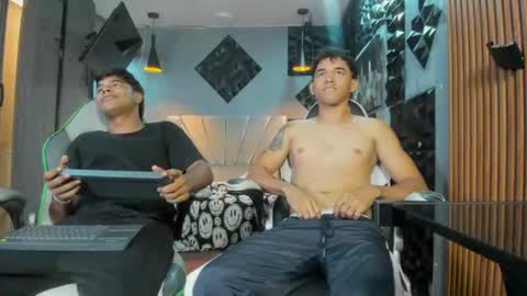 charken_sky_ online show from June 14, 7:32 am