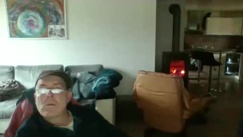 charles6064 online show from December 2, 10:48 am