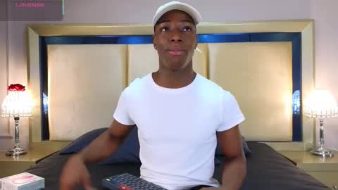 charlesbrown_ online show from February 4, 4:02 pm