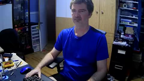 wanaBeYourToy online show from November 4, 7:15 pm