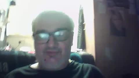 lee online show from May 25, 9:32 pm